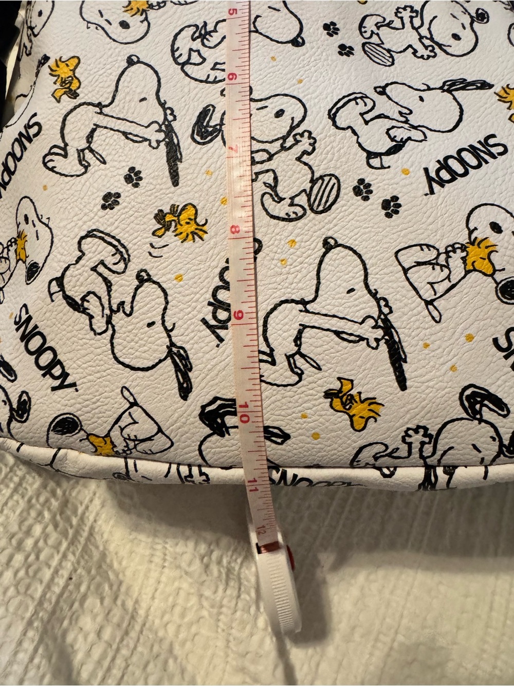 NWT Kids Backpack with Yellow Heart Pom Keychain - Picture 3 of 7